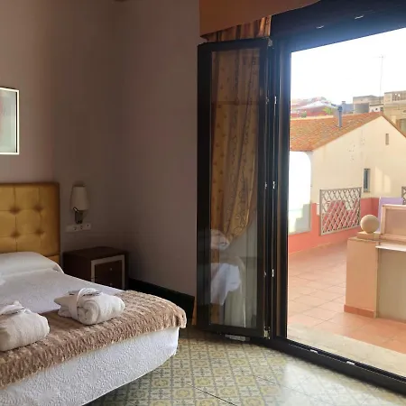 Hotel Llar De Capitans 3*