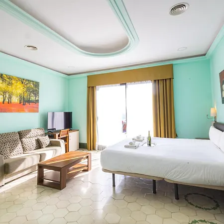 Llar De Capitans Hotel 3*