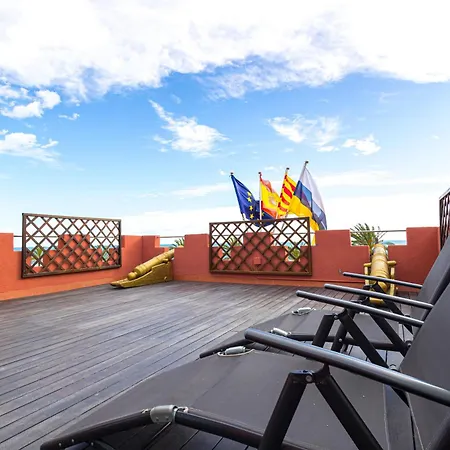 Llar De Capitans Hotel 3*