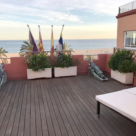 Hotel Llar De Capitans 3*